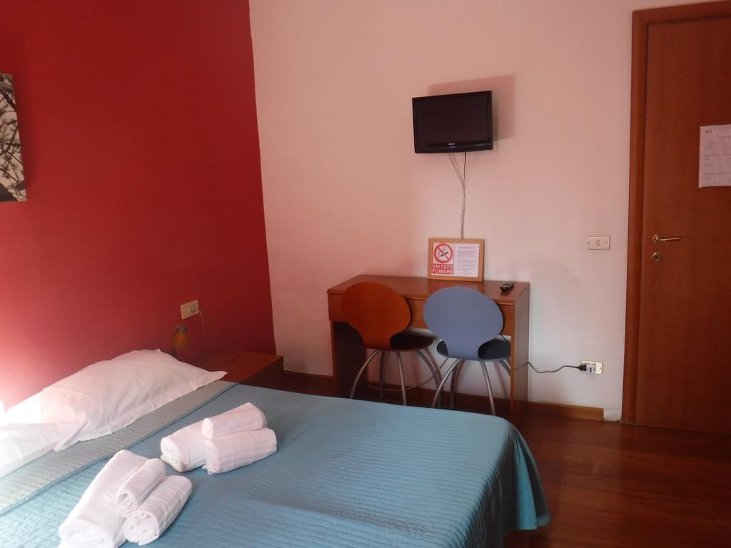 Ares Rooms Рим Стая снимка