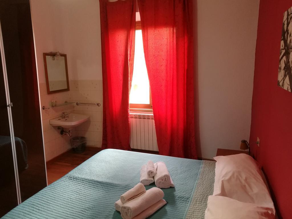 Ares Rooms Рим Екстериор снимка