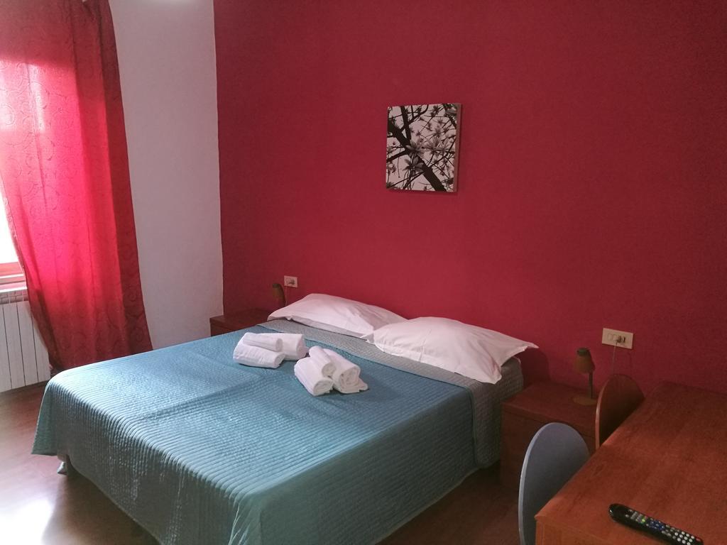 Ares Rooms Рим Стая снимка